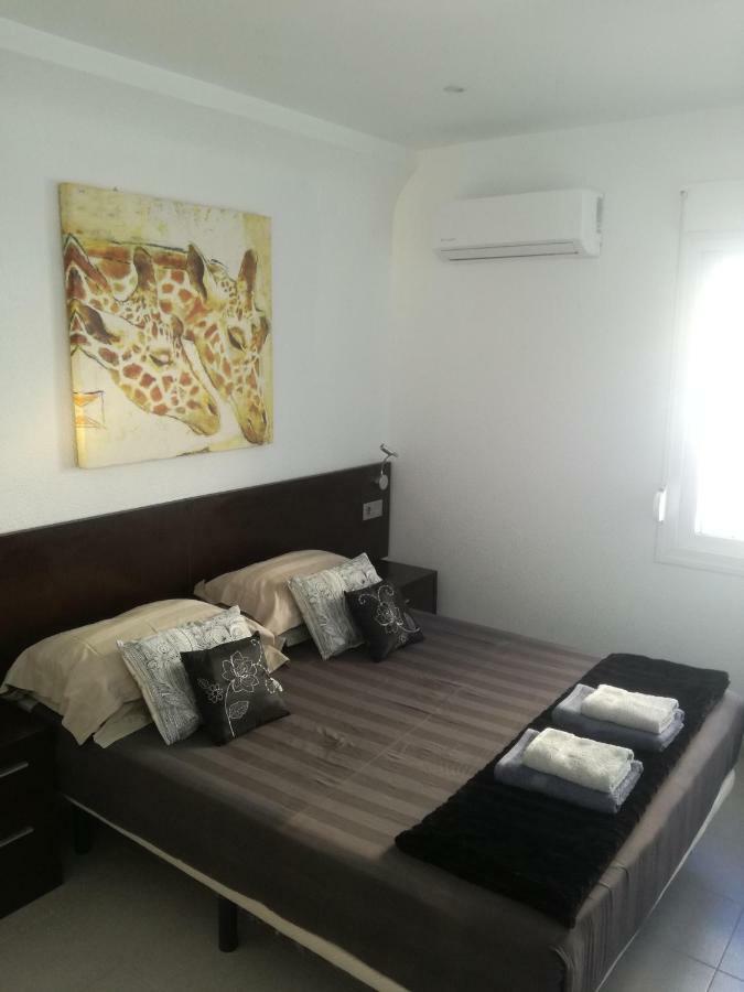 2 Bedroom Newly Renovated Bungalow Close To Bars & Restaurants Los Alcázares Kültér fotó